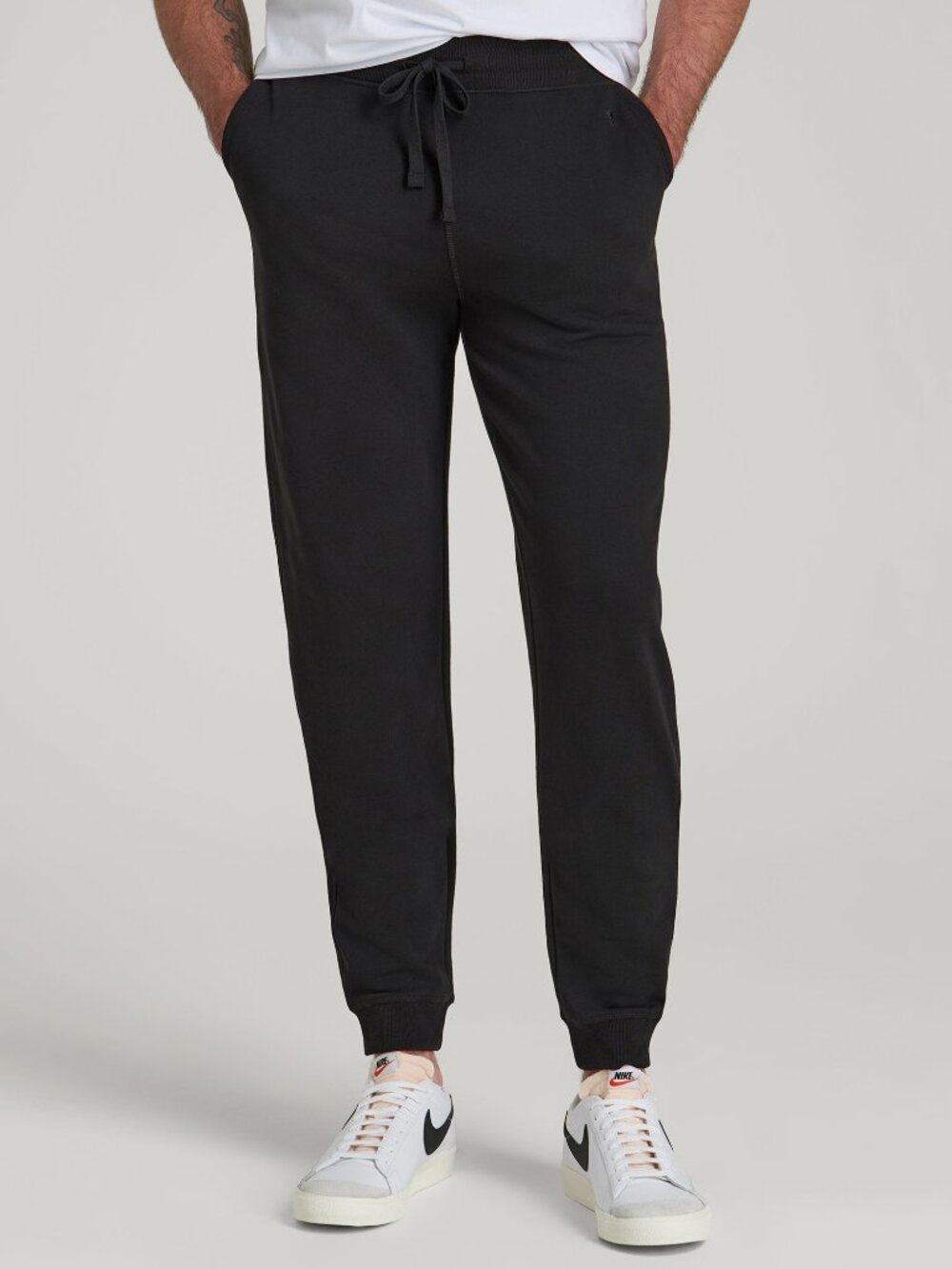 American Tall Wearever 2.0 Fleece Joggers for Tall Men in Black Size SS / Semi T
